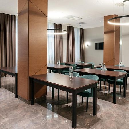 Raavah Aparthotel Ałma Ata Zewnętrze zdjęcie